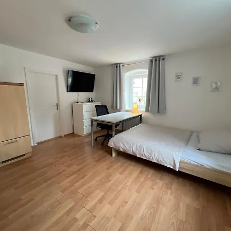 Yellow House - 5 Apartman
