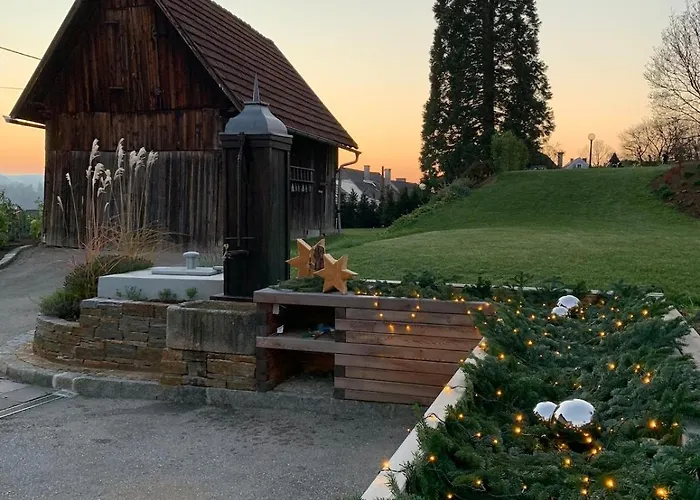 Апартаменты Yellow House - 5 *