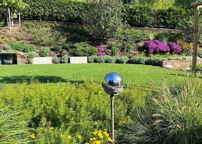 Apartman Yellow House - 5 *