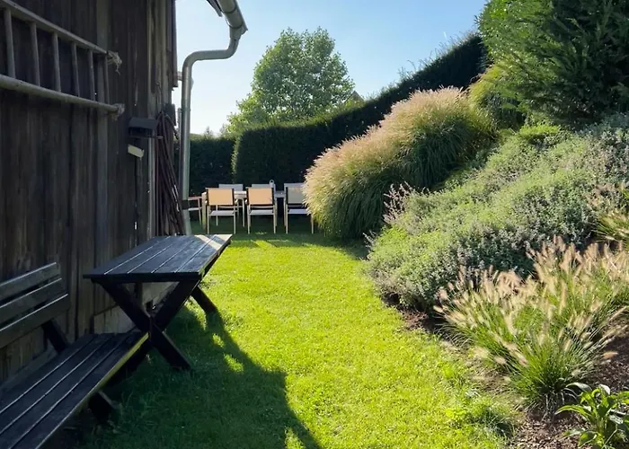 Apartman Yellow House - 5 *