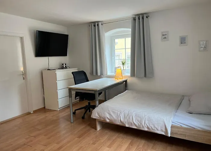 Апартаменты Yellow House - 5 *