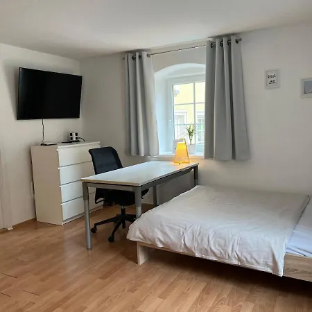 Appartement Yellow House - 5 *